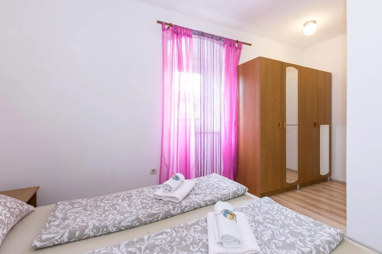 Pape Punat Apartmani I Sobe