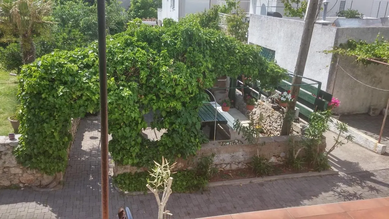 *** Guest house Pape Punat Apartmani I Sobe Croatia