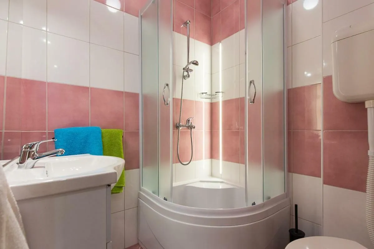 Pape Punat Apartmani I Sobe 3*,  Croatia