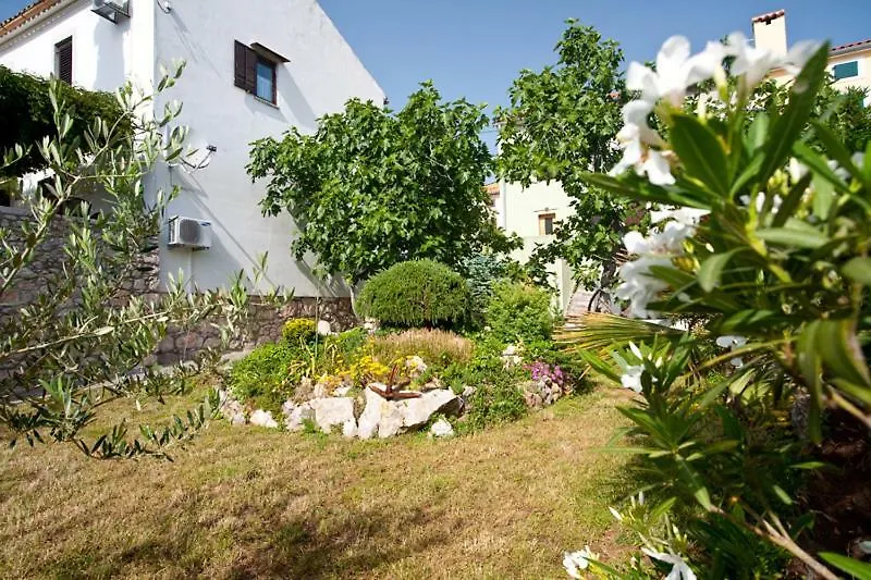 Guest house Pape Punat Apartmani I Sobe